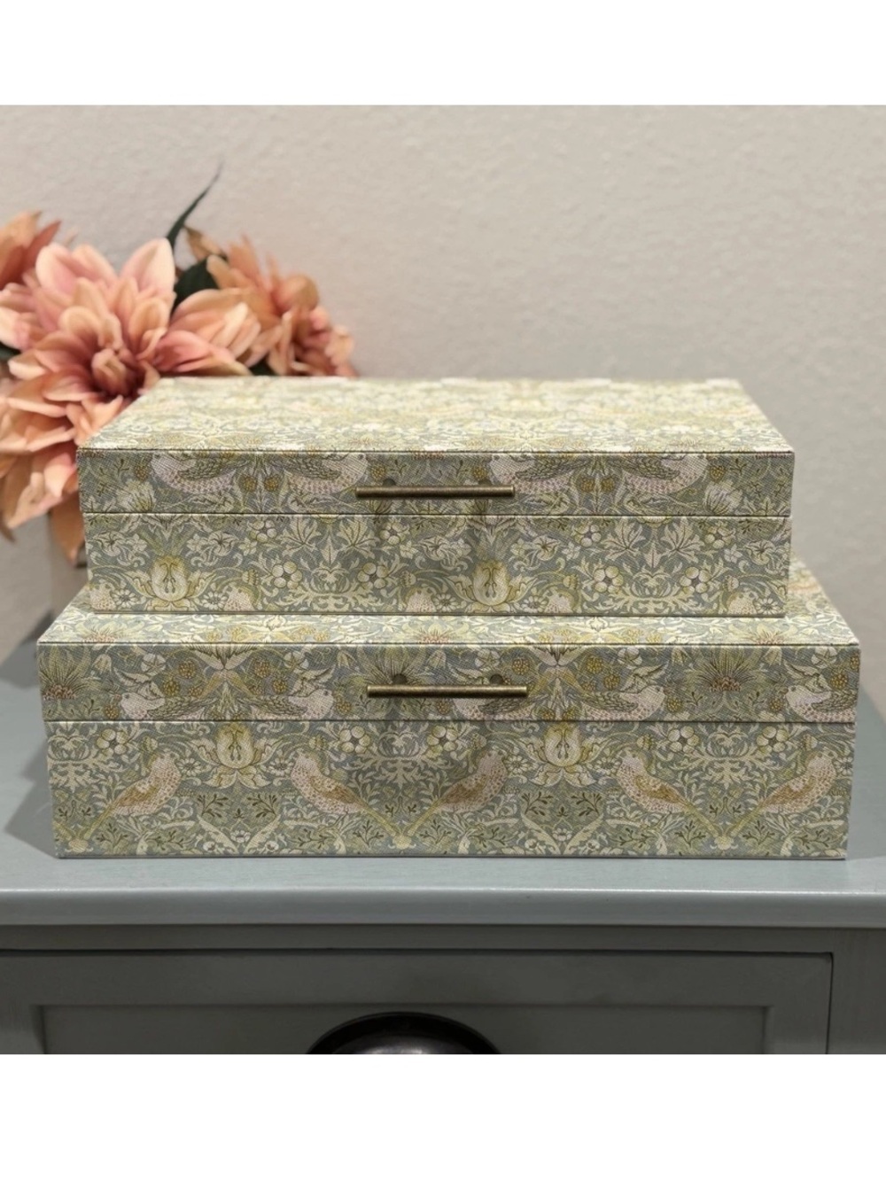 Morris & Co STRAWBERRY THIEF
Decorative Boxes Set Of 2